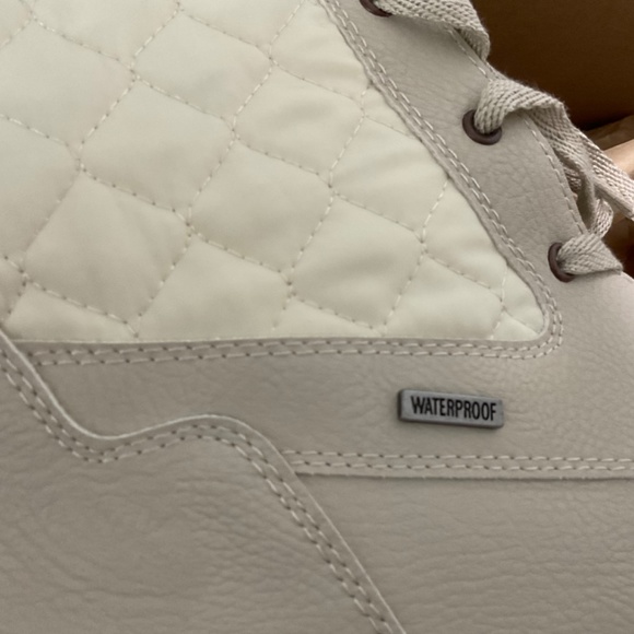 Merrell - Picture 7 of 8